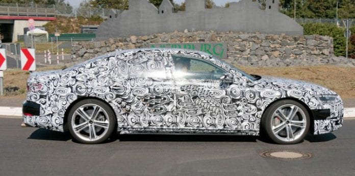 2018 Audi S8 – Spotted While Testing