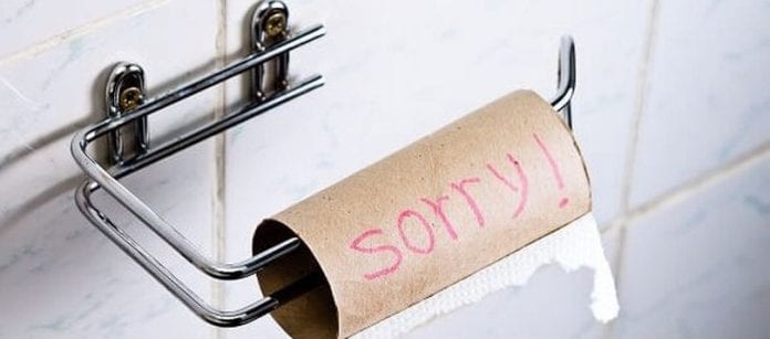 10 Good and Bad Alternatives To Toilet Paper