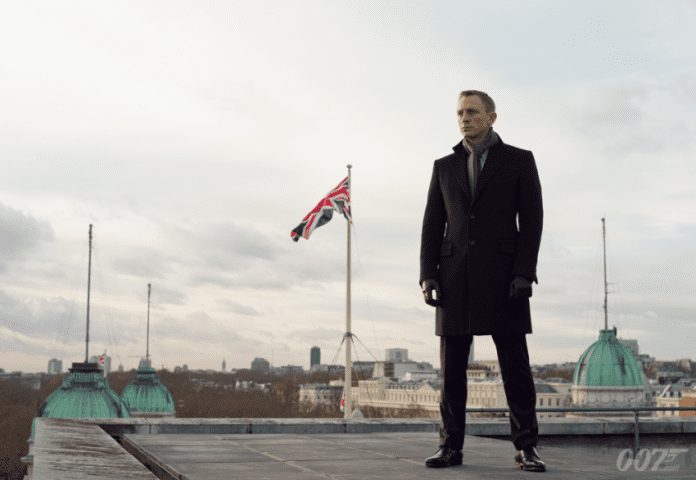 Daniel Craig Returns As James Bond