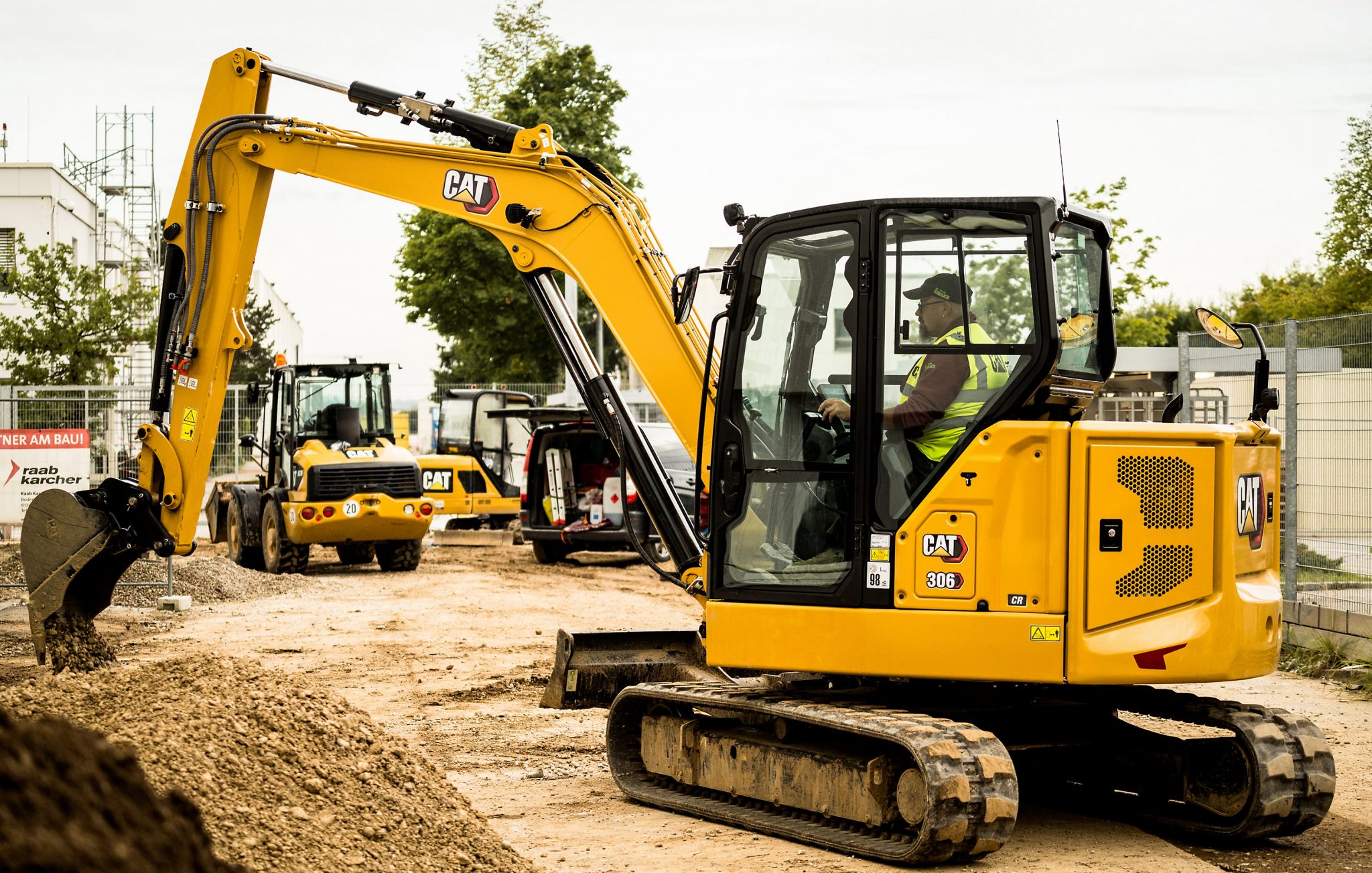 How Much Does it Cost to Rent an Excavator For a Day? Opptrends 2021