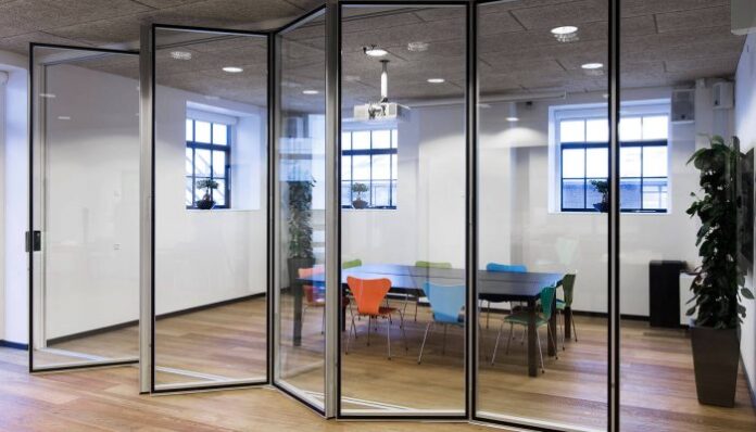 Glass Partitions Reduced Noise Levels